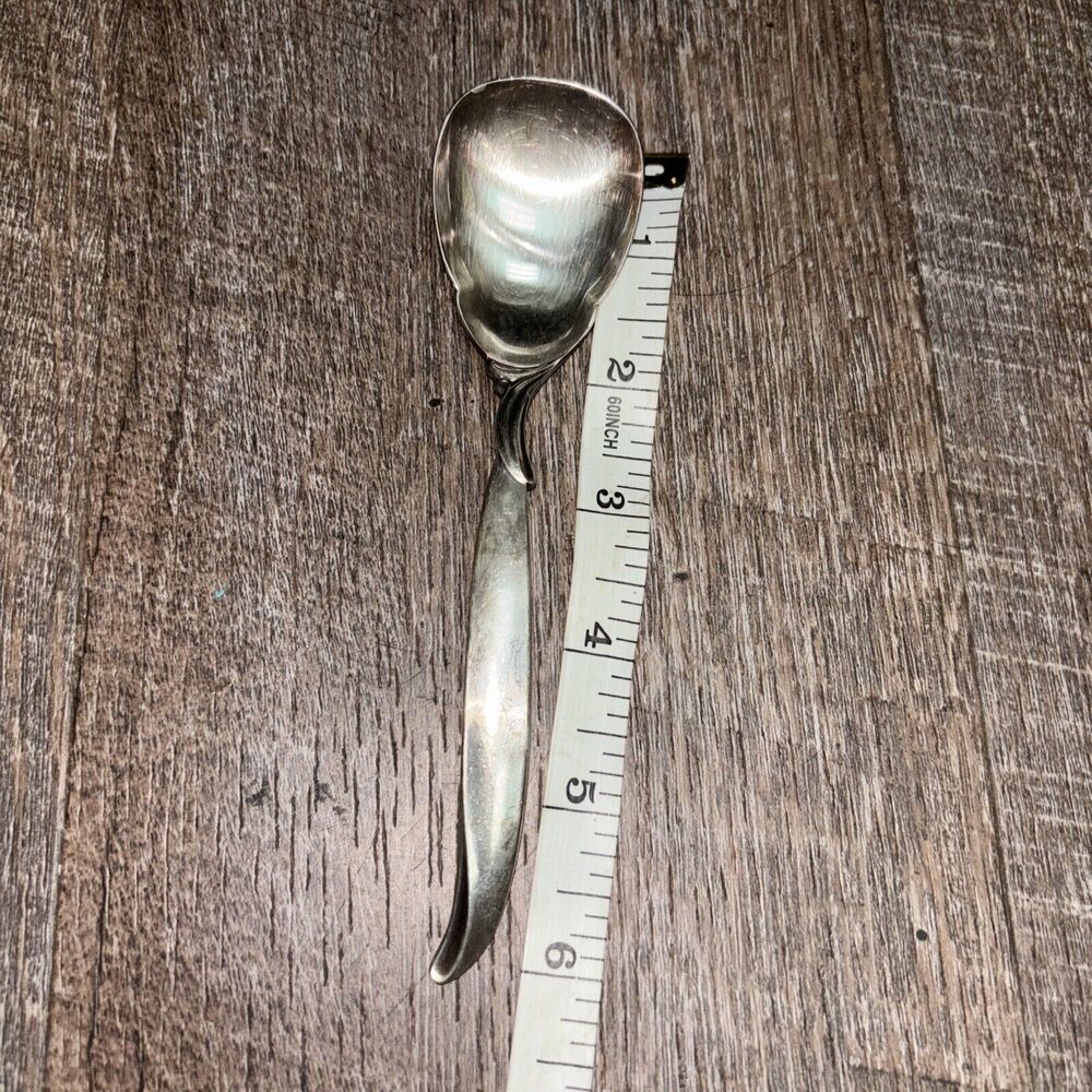 Wm. A Rogers 1847 Sugar Spoon Flair Pattern Silver Plate Flatware